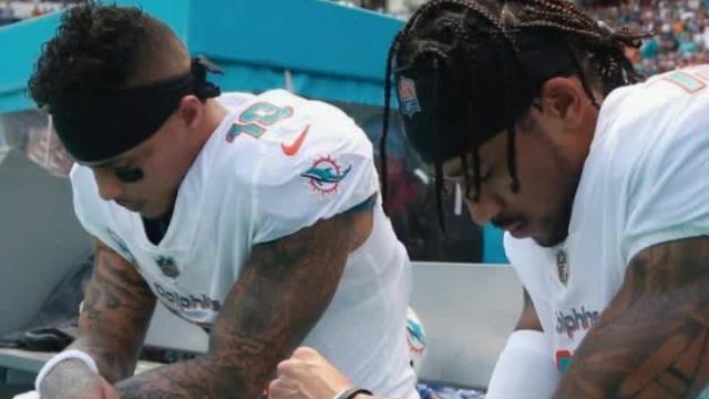 Kaepernick praises Dolphins players who knelt before Sunday's game