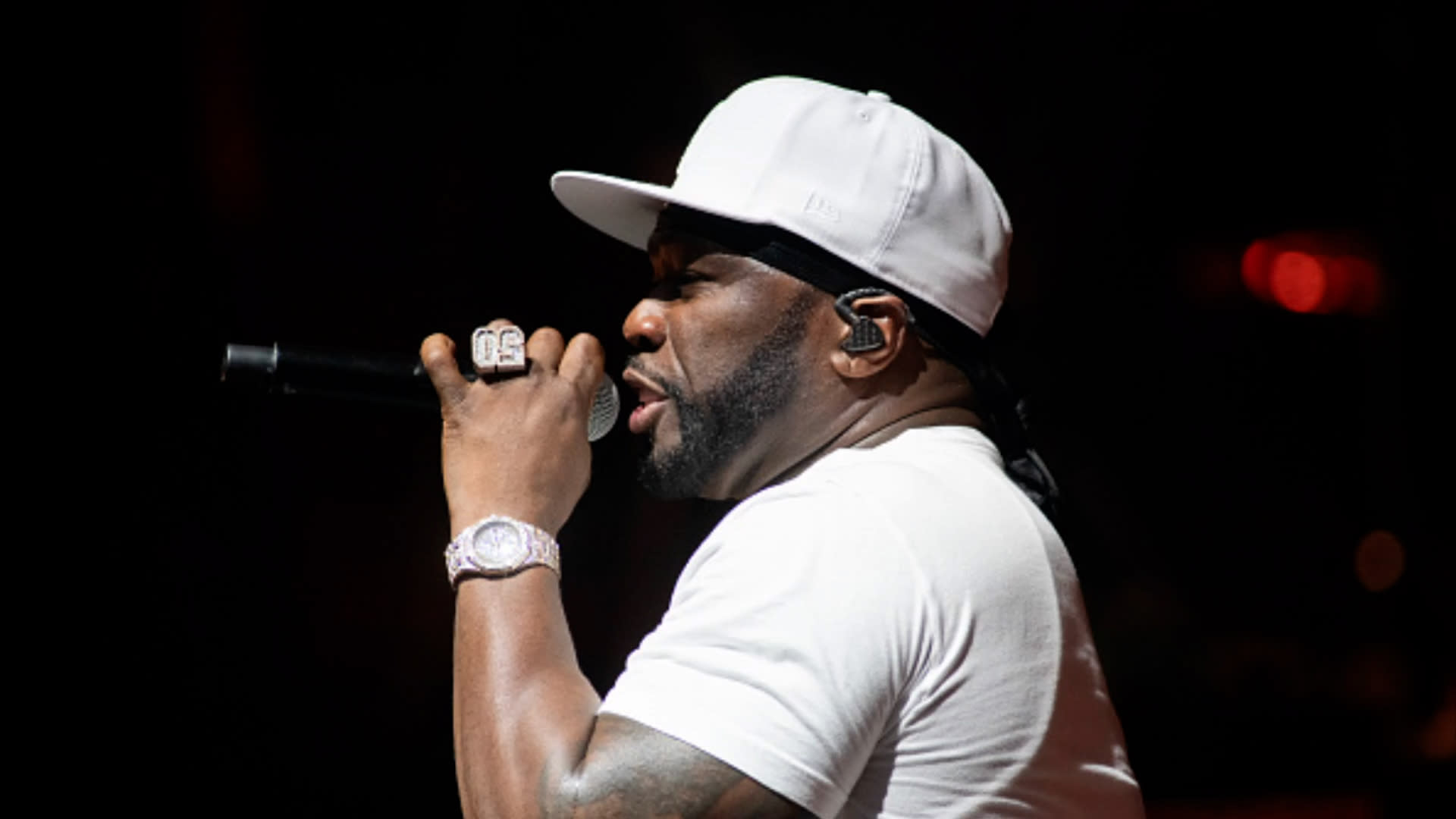 50 Cent avoids battery charge after hurling mic at concertgoer