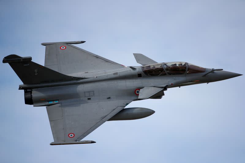 Greek parliament approves purchase of Rafale fighters from France