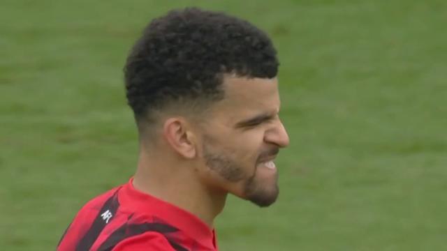 Solanke, Bournemouth reclaim two-goal cushion