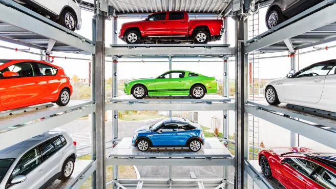 Carvana soars after upbeat profit forecast, retail sales