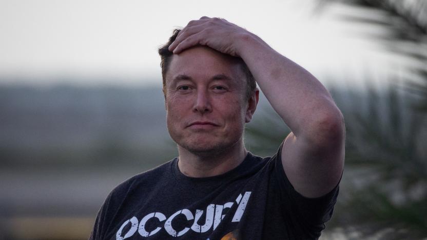 SpaceX Chief Engineer Elon Musk takes part in a joint news conference with T-Mobile CEO Mike Sievert (not pictured) at the SpaceX Starbase, in Brownsville, Texas, U.S., August 25, 2022. REUTERS/Adrees Latif