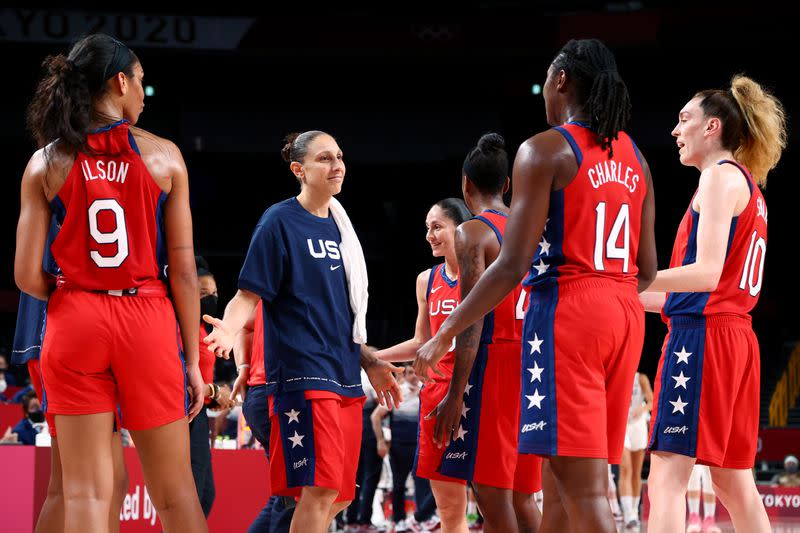 Olympics-Basketball-U.S. women sweep, France and Japan ...