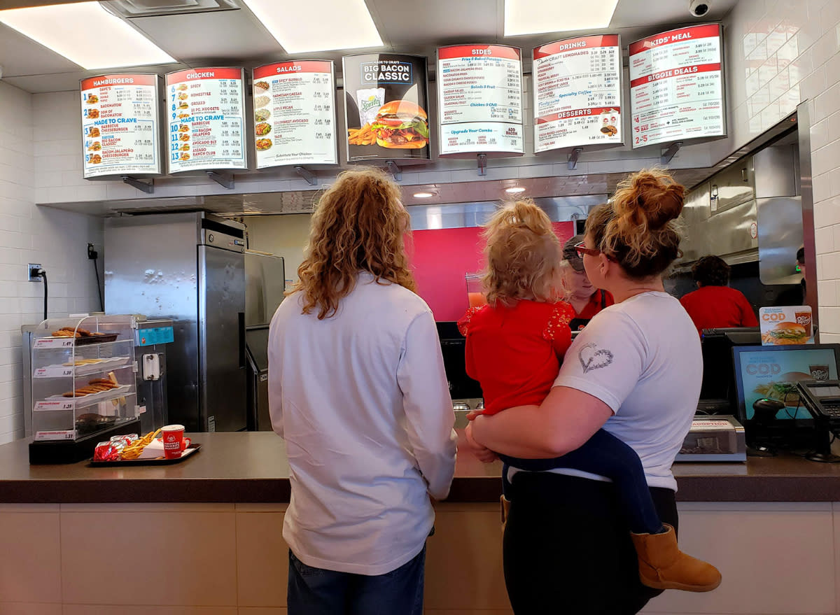 These Major National Fast-Food Chains Are Still Struggling For Dine-In Customers