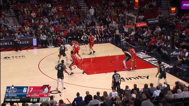 Herbert Jones with an and one vs the Portland Trail Blazers