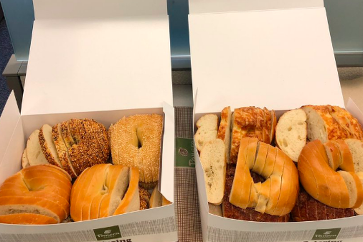 A tweet depicting bagels sliced like loaves of bread is causing people to freak out