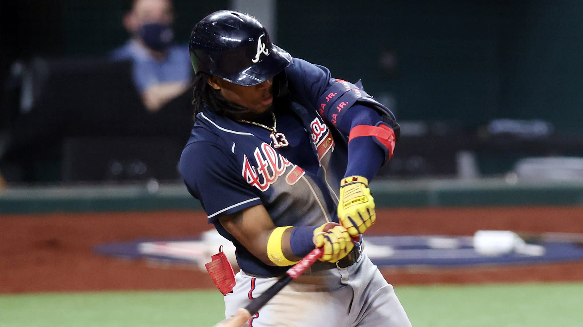 Video: Yuli and Lourdes Gurriel make home run history - NBC Sports