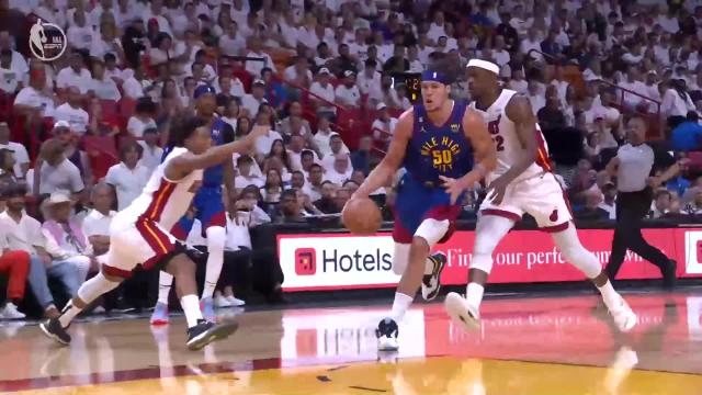Aaron Gordon with a dunk vs the Miami Heat