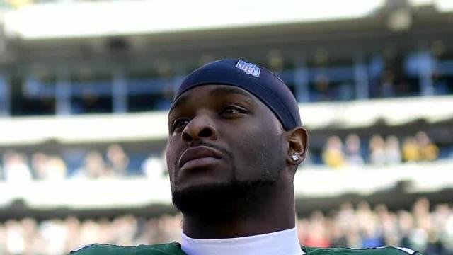 Despite the rough season Le'Veon Bell is committed to Jets