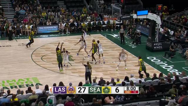 Jewell Loyd with a 3-pointer vs. Los Angeles Sparks