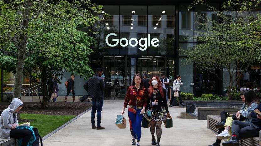 LONDON, UNITED KINGDOM - 2022/04/14: People seen outside Google - King's Cross offices in central London. (Photo by Dinendra Haria/SOPA Images/LightRocket via Getty Images)
