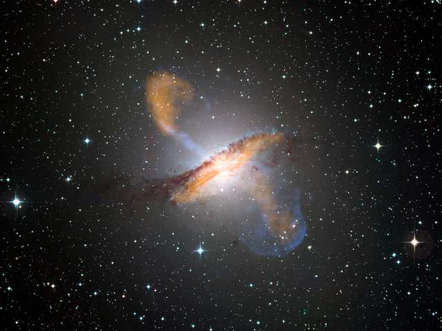 Alcyonée, la plus grande radiogalaxie jamais observée 615419110934ff6bcd1fd91d70d1c95e