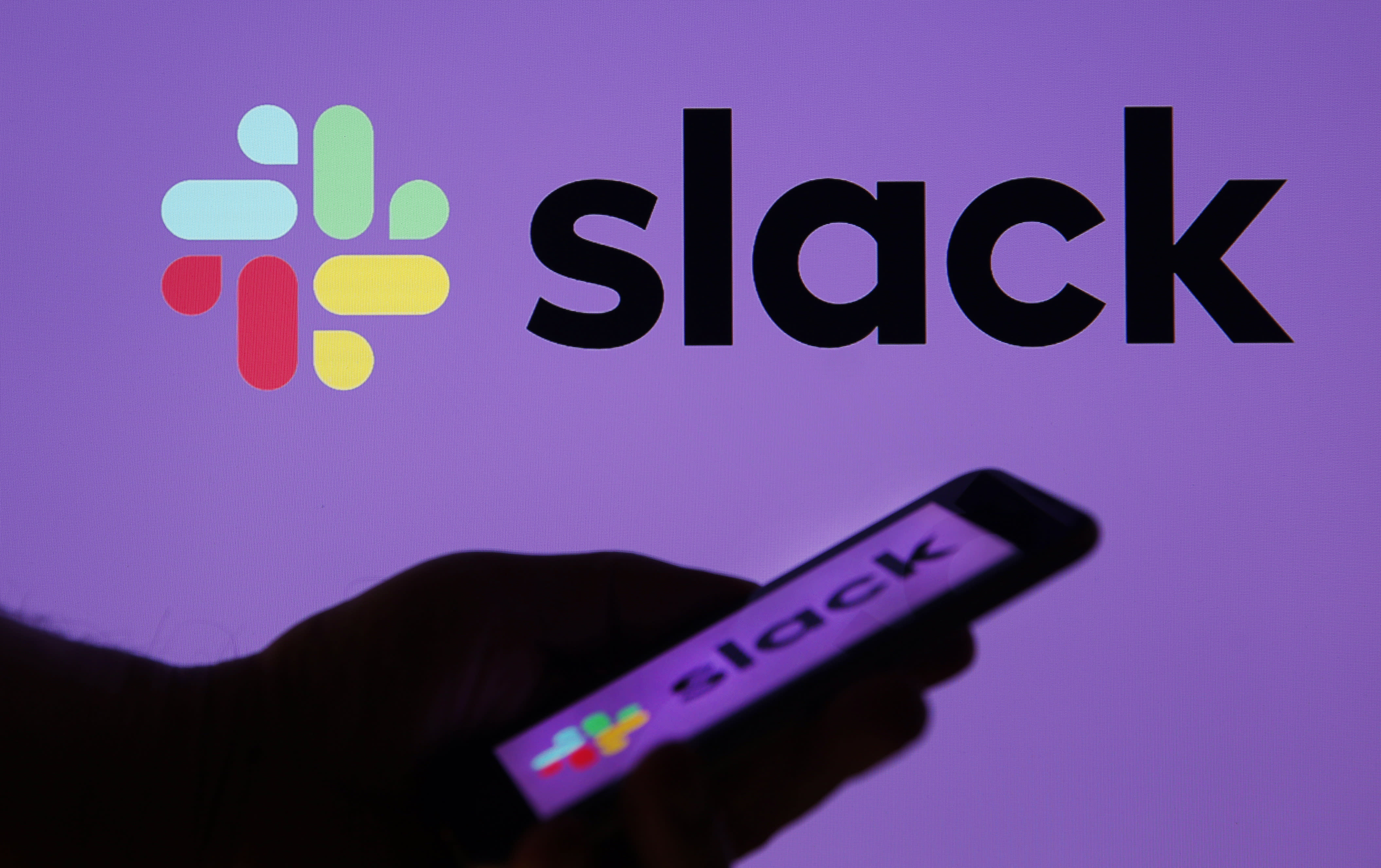 slack starts massive outage