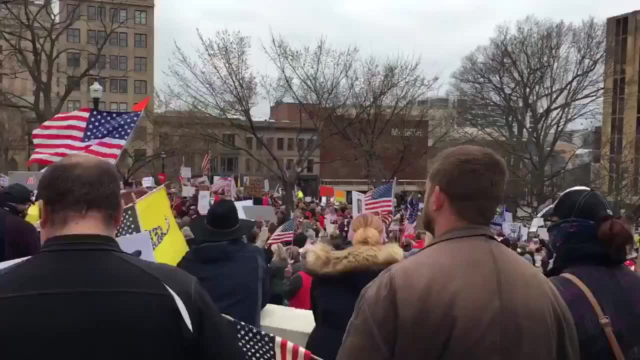 Crowd Gathers Near Wisconsin State Capitol To Protest Lockdown [video]