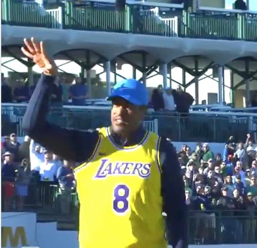 kobe wearing blue jersey