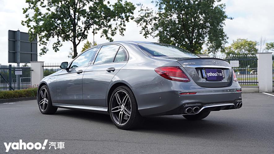 發表後、小改前！Mercedes-AMG E 53 4MATIC+紐柏林試駕回顧 - 8