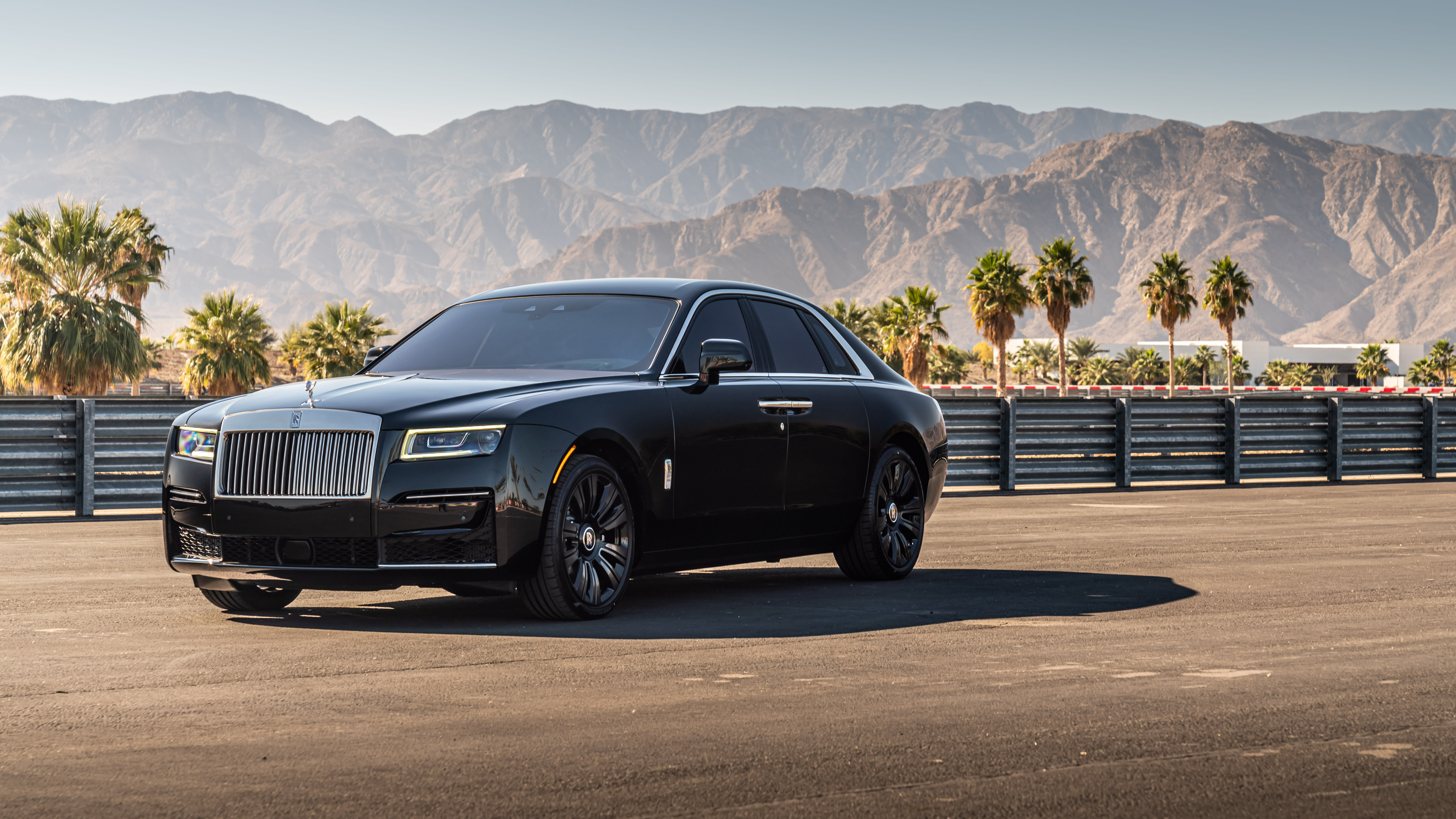 2021 Rolls-Royce Ghost Drive: a Lesson in Opulence and Worthiness