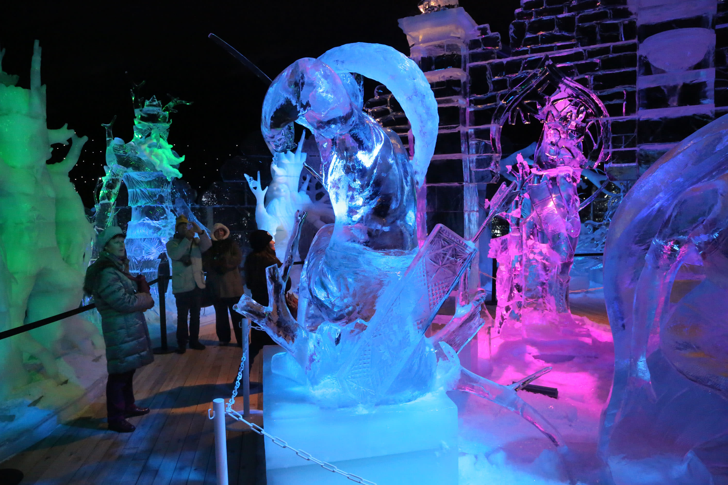 Ice sculptures dazzle at annual festival