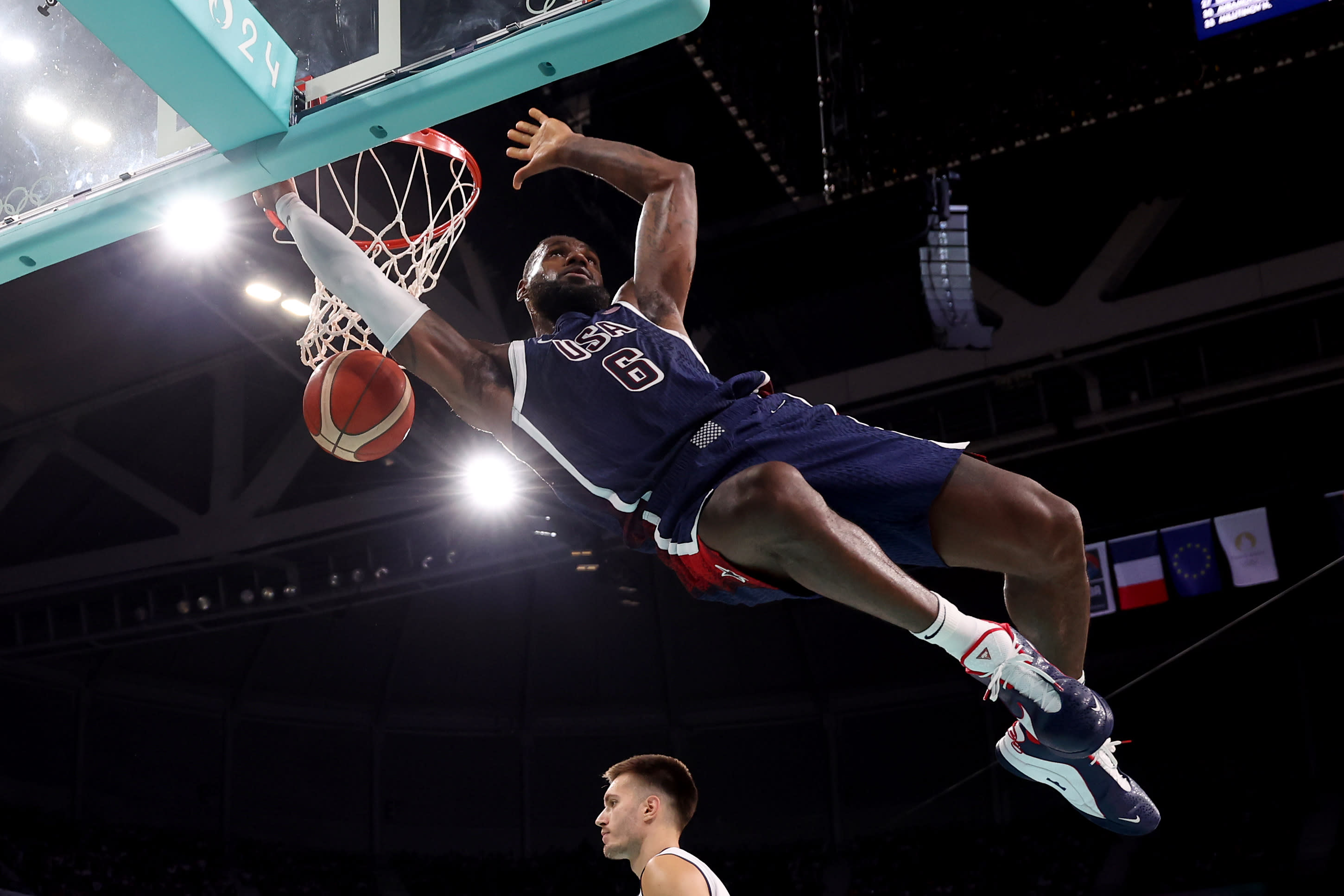 LeBron James, Kevin Durant lead Team USA men's basketball to dominant win over Serbia and Nikola Jokić