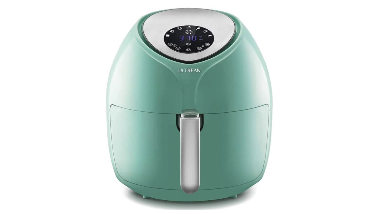 Last-minute Mother's Day win: This 4.5-quart Gourmia air fryer for $59.99 -  CNET