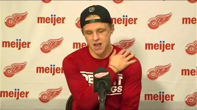 Why Jonatan Berggren is teaching fellow Red Wings prospects Swedish