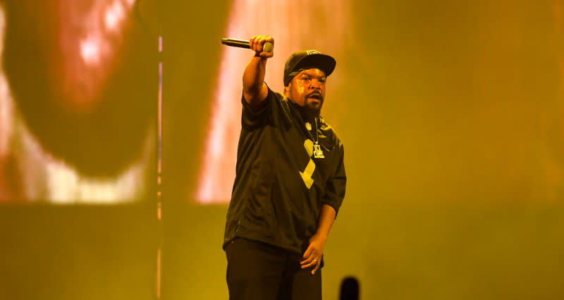 Ice Cube’s alleged anti-Asian, anti-Semitic past resurfaces after news of NFL pa..