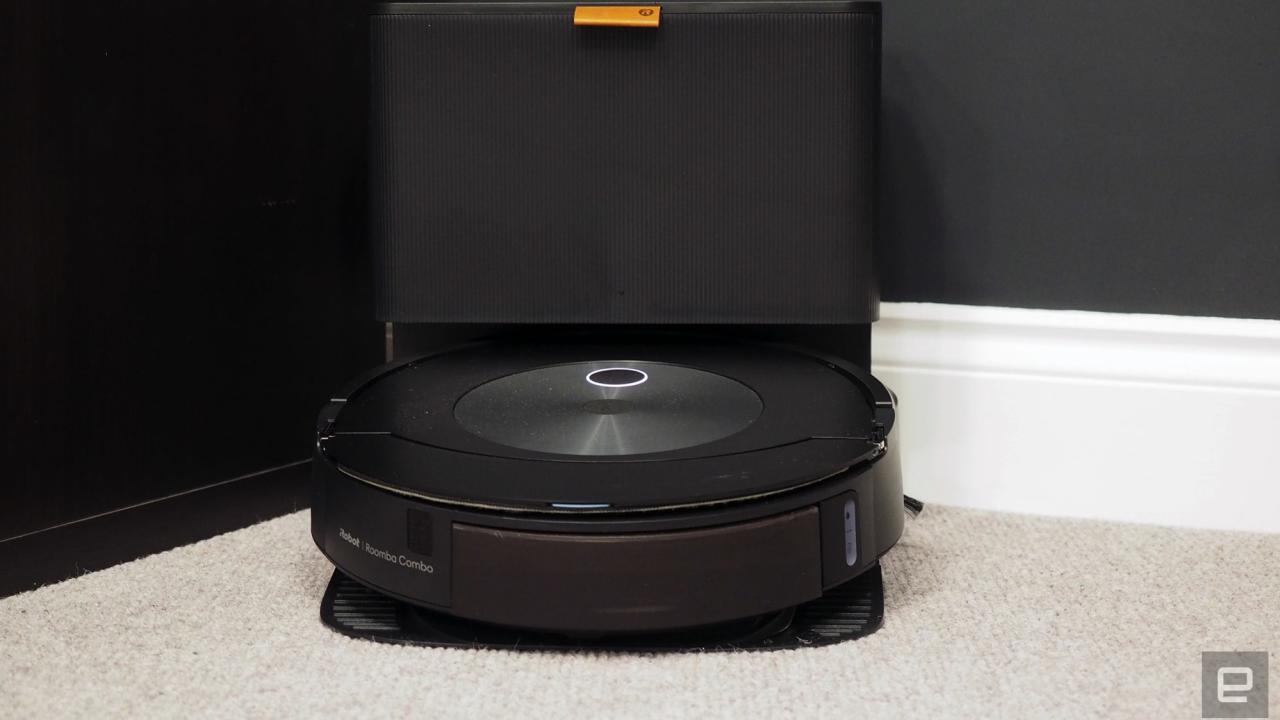 iRobot's Roomba j5 vacuum and mop combo machines are up to