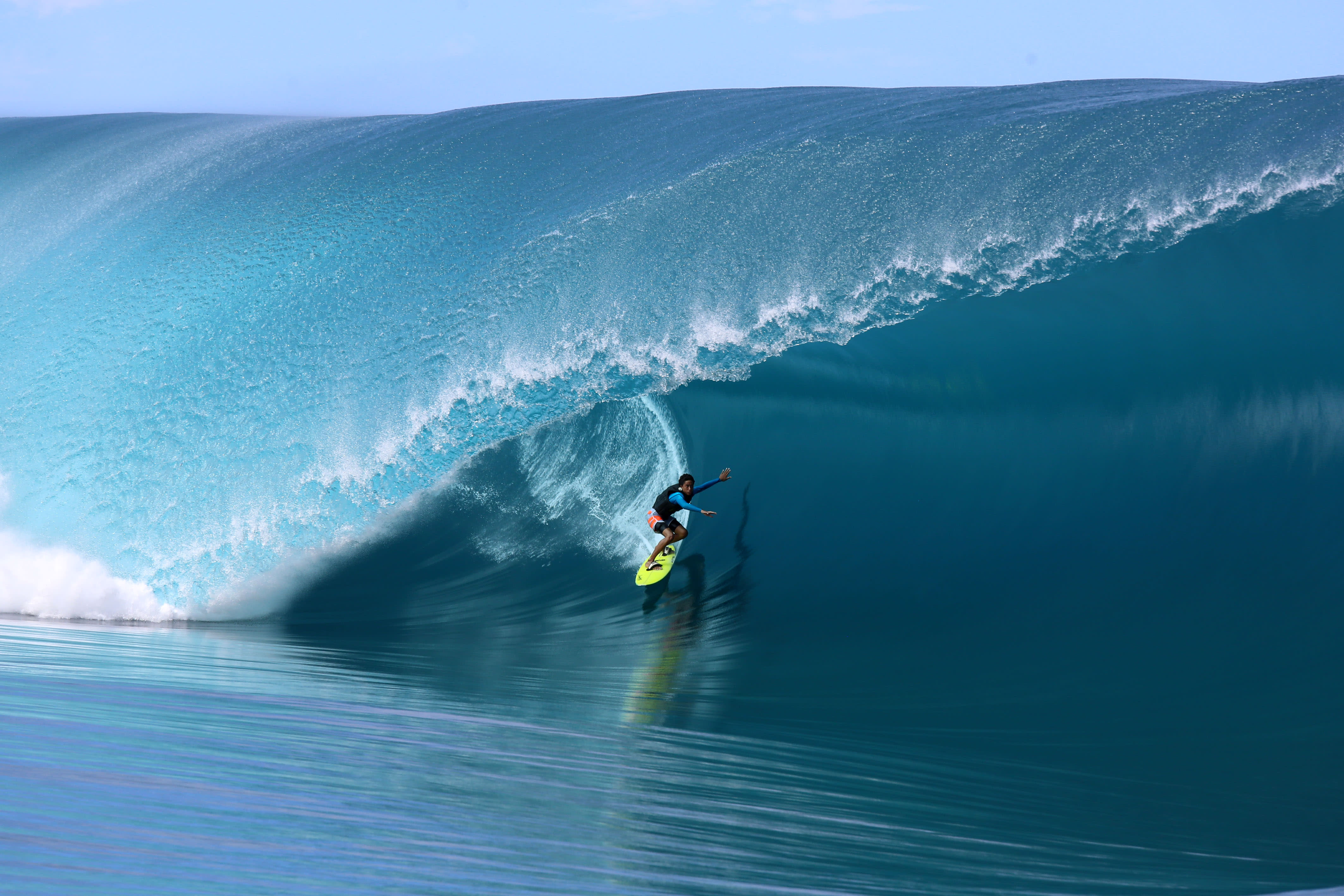 Distant Tahiti may host Paris 2024 Olympic surfing