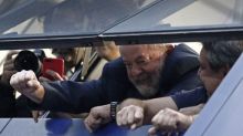 Brasile, Lula riappare prima del suo probabile arresto