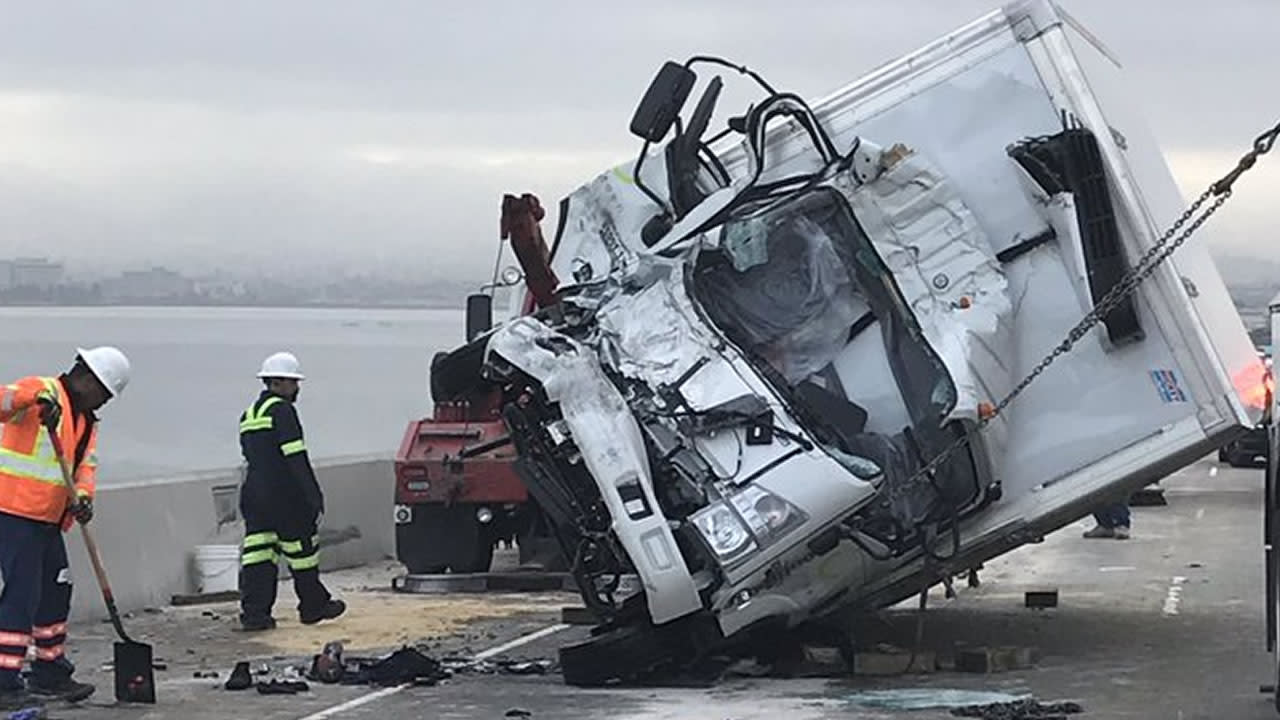 1 killed in crash on Bay Bridge, several others injured; all lanes open