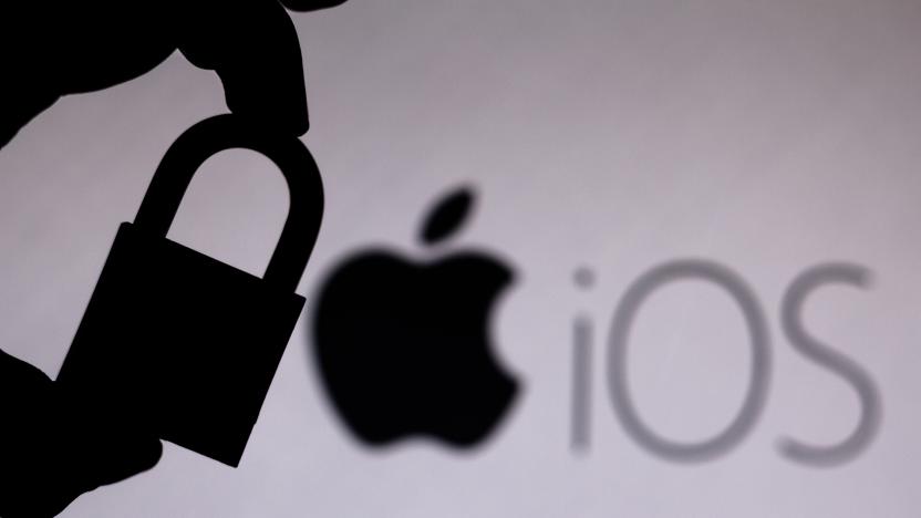 BRAZIL - 2020/07/11: In this photo illustration a padlock appears next to the iOS (Apple) logo. Online data protection/breach concept. Internet privacy issues. (Photo Illustration by Rafael Henrique/SOPA Images/LightRocket via Getty Images)