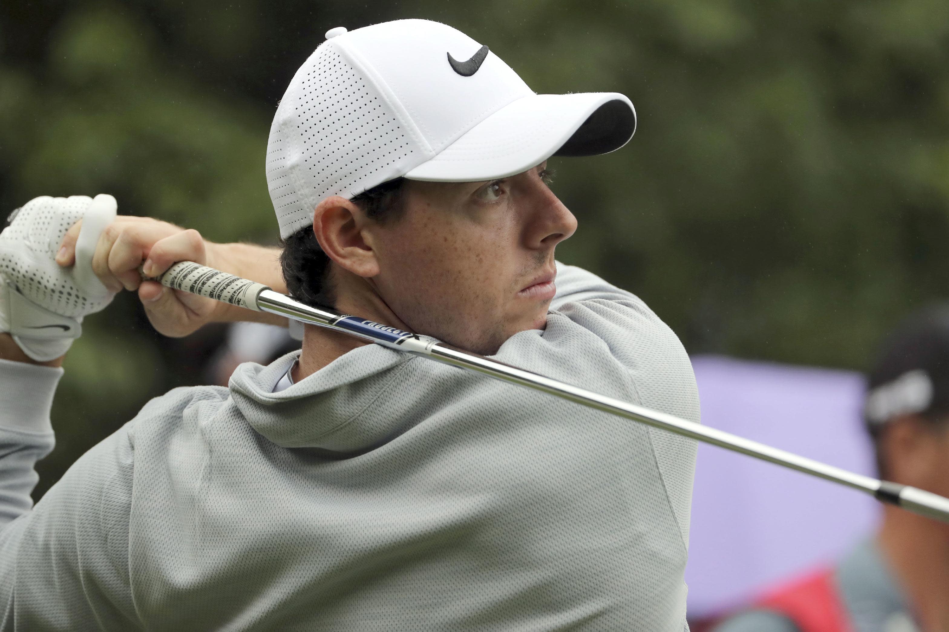 McIlroy to have tests on his injured back