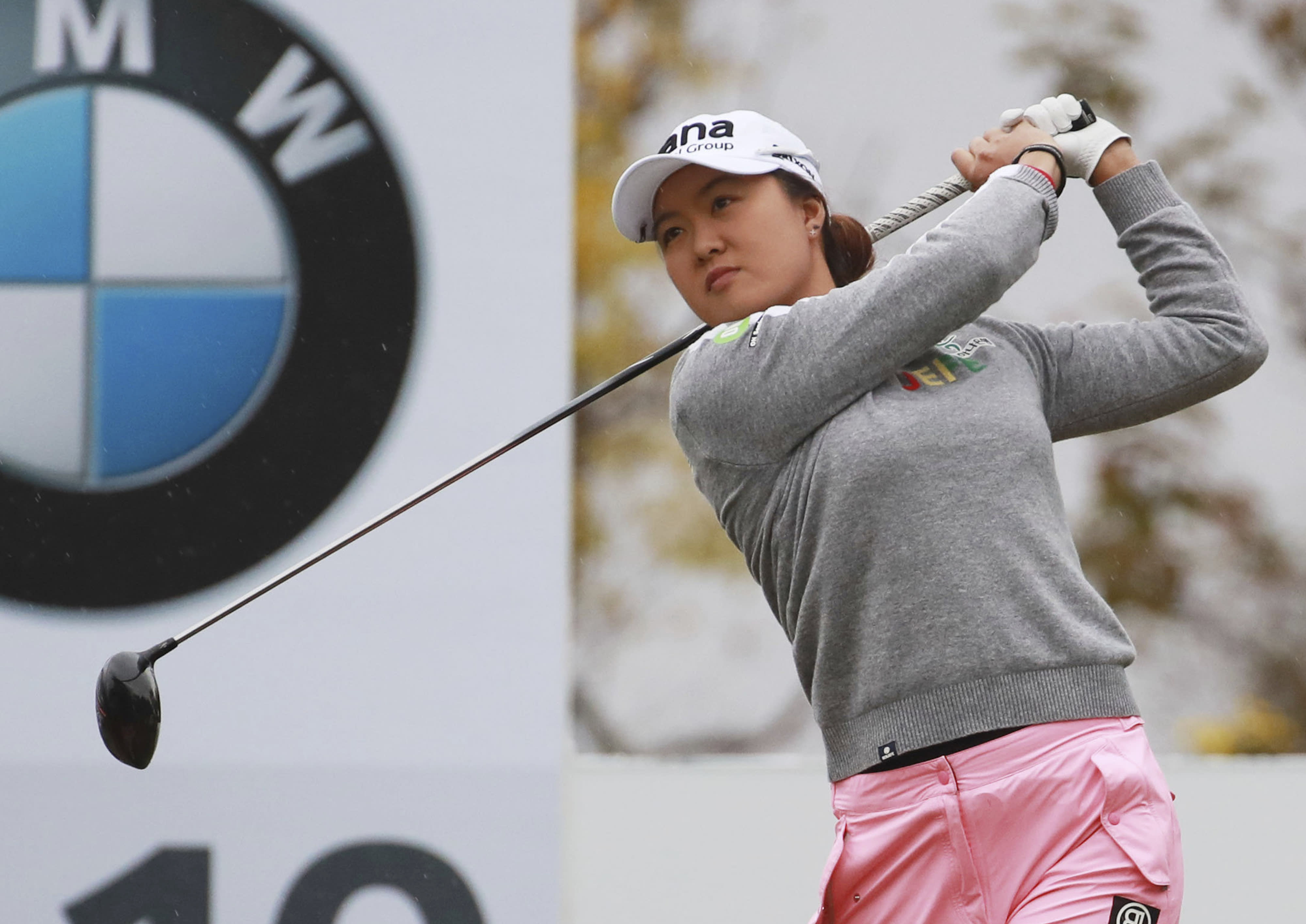 Australian Minjee Lee takes 1-stroke lead at LPGA tournament