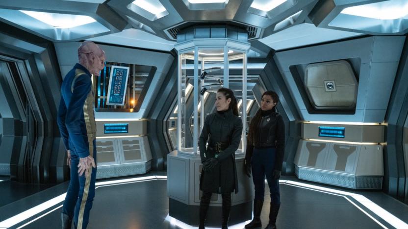 Terra Firma Part 1 Pictured (L-R): Doug Jones as Capt. Saru, Michelle Yeoh as Georgiou and Sonequa Martin-Green as Commander Burnham of the CBS All Access series STAR TREK: DISCOVERY. 