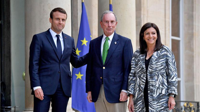 French President Emmanuel Macron, former NYC mayor Michael Bloomberg, Paris mayor Anne Hidalgo (CHRISTOPHE PETIT TESSON/AFP/Getty Images)