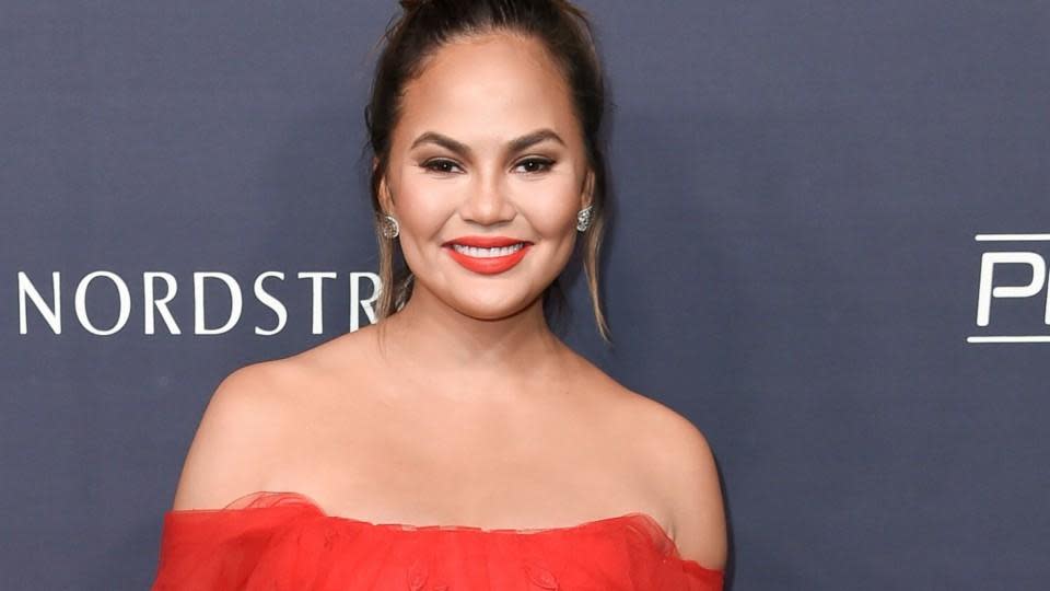 Pregnant Chrissy Teigen Shows Off Lopsided Boobs