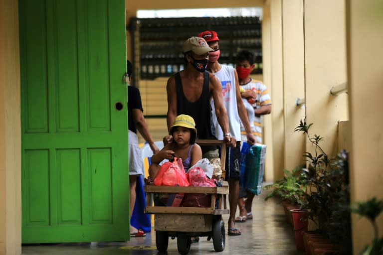 Super Typhoon Goni makes landfall in Philippines - Yahoo News