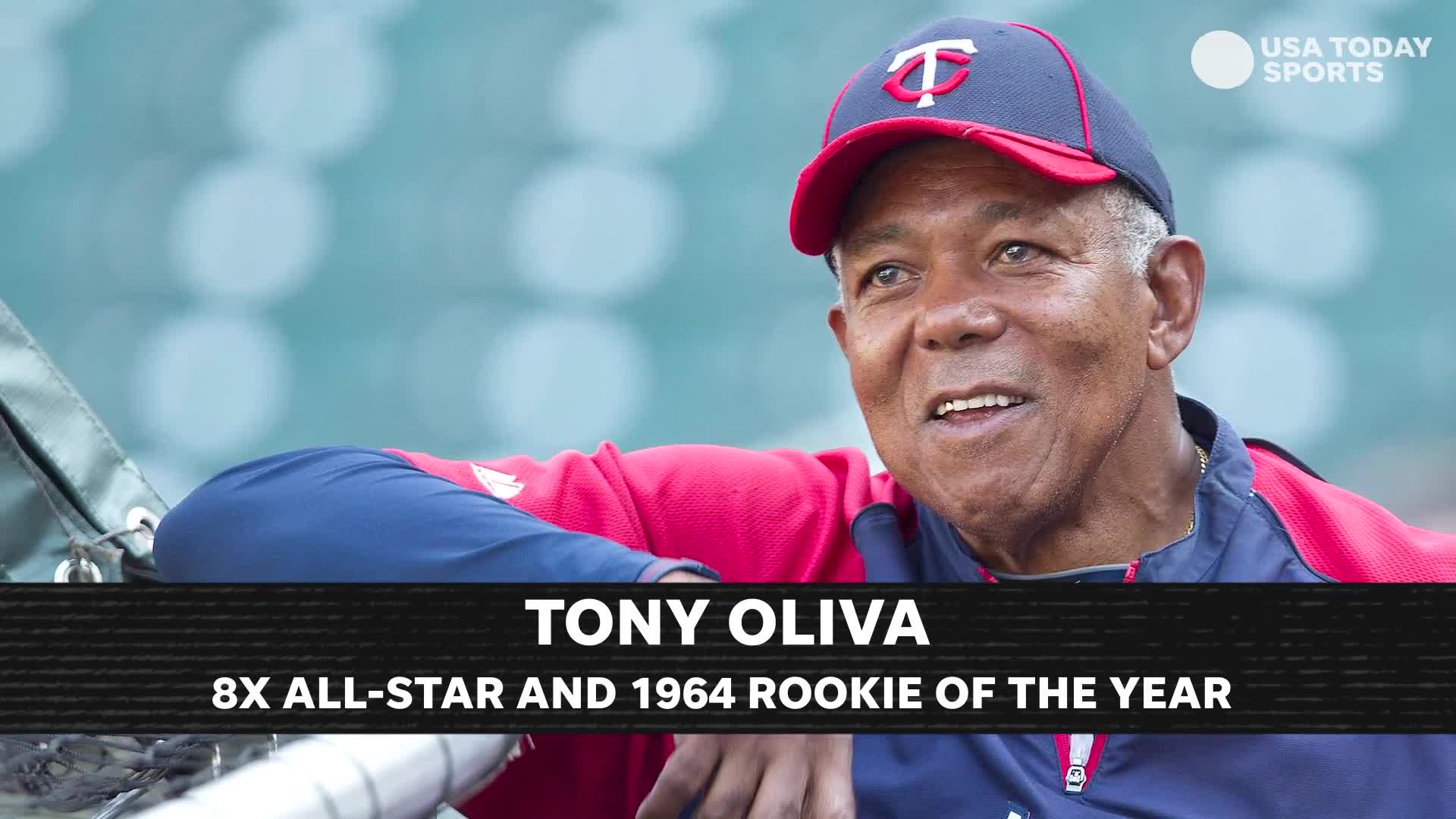 Sen. Amy Klobuchar helps Tony Oliva reunite with brother from Cuba for Hall  of Fame induction