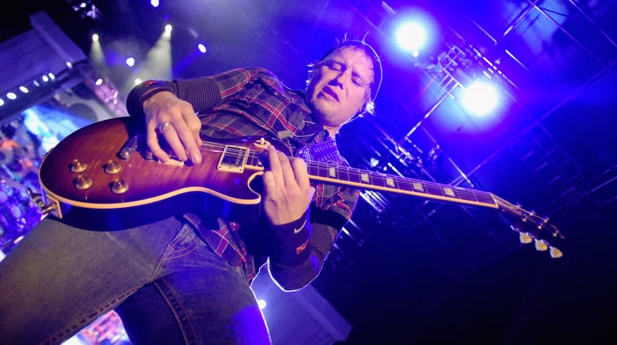 Matt Roberts Original 3 Doors Down Guitarist Dead At 38