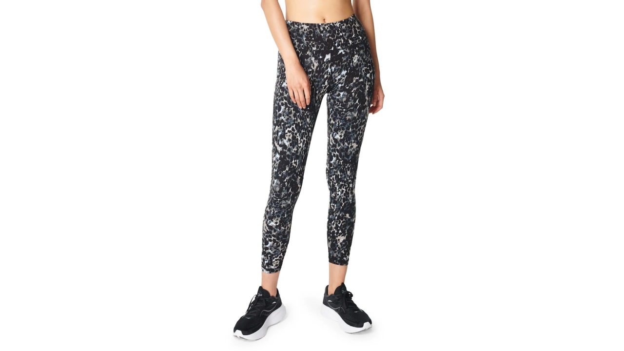 The CRZ 7/8 leggings repel pet hair, and they're just $26