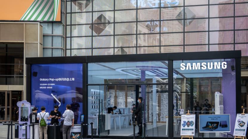 SHANGHAI, CHINA - AUGUST 29, 2022 - South Korea's Samsung holds a flash mob promotion event to promote its new Galaxy Fold 4th generation model in Shanghai, China, August 30, 2022. (Photo credit should read CFOTO/Future Publishing via Getty Images)