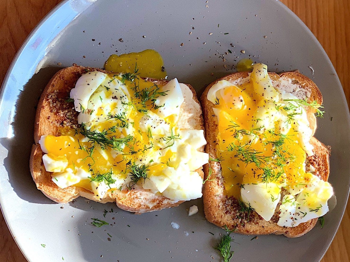 I made Ina Garten's smashed eggs on toast, and the elevated brunch dish only took me 15 minutes
