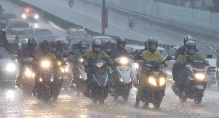 注意！大雷雨來襲 4縣市警戒