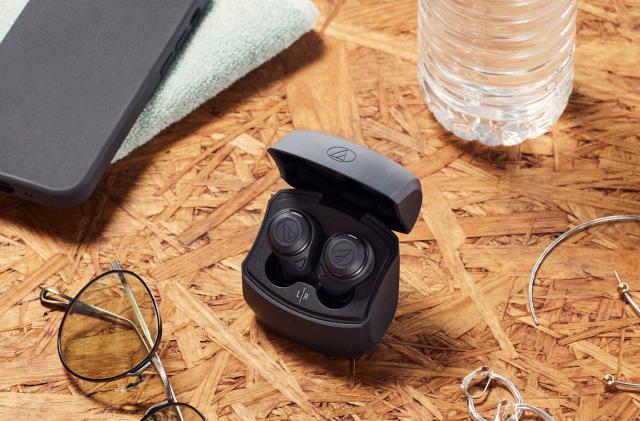 Audio-Technica ATH-CKS50TW true wireless charging case.