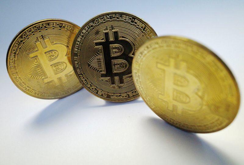 Bitcoin slumps as coronavirus variant shakes markets