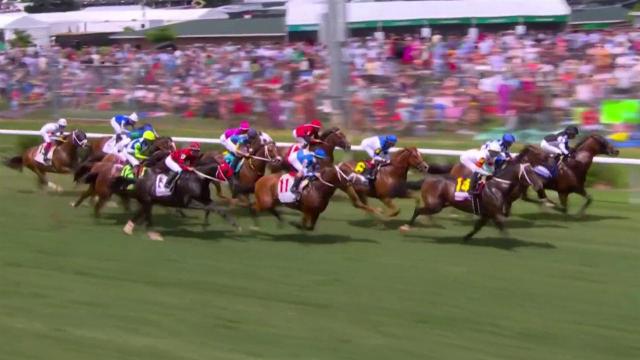 Cogburn pulls away in Twin Spires Turf Sprint