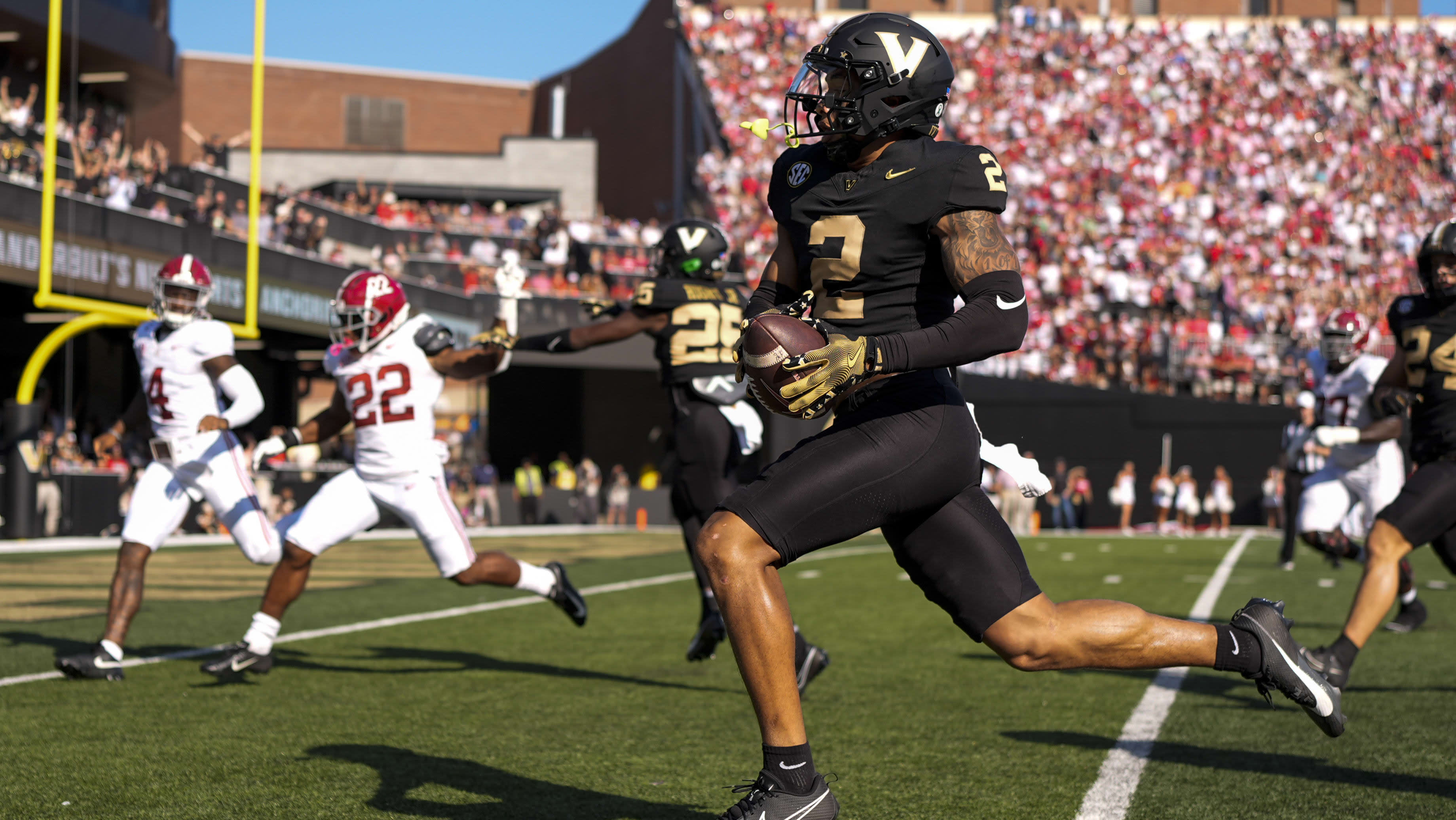 Vanderbilt hands No. 1 Alabama its first loss