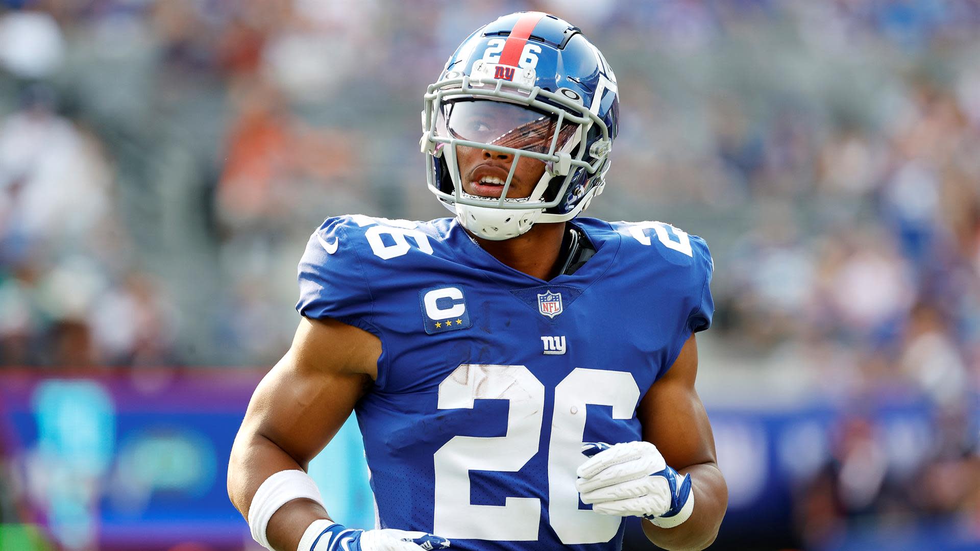 Giants RB Saquon Barkley to miss minicamp amid contract