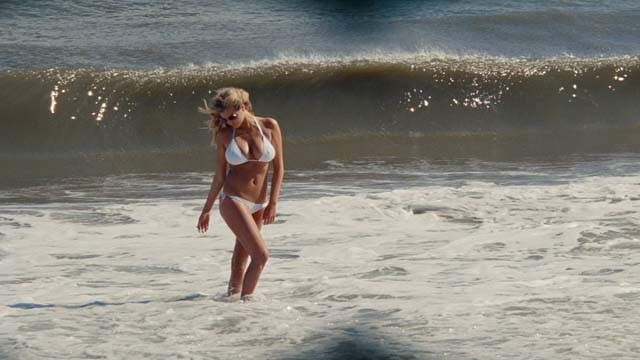 Kate Upton makes rare move of sharing bikini photo
