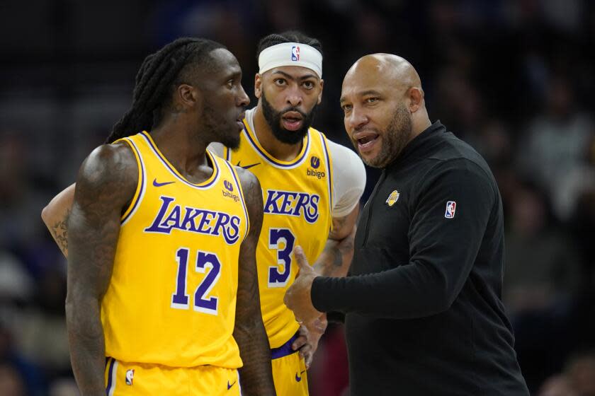 Plaschke: Hasty firing of coach Darvin Ham is more Lakers madness